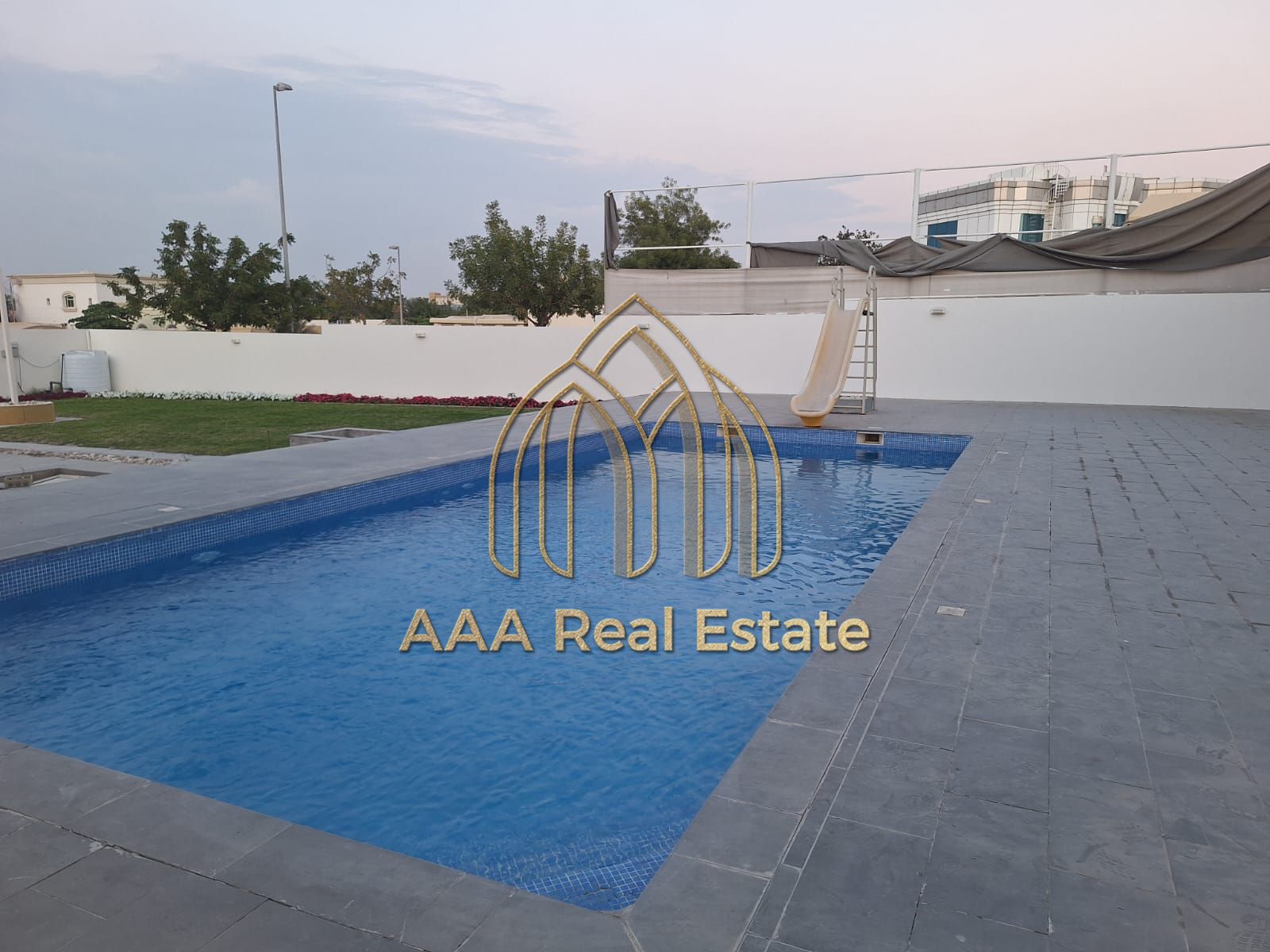 LUXUIOUSLY DESIGNED | SWIMMING POOL | HUGE GARDEN