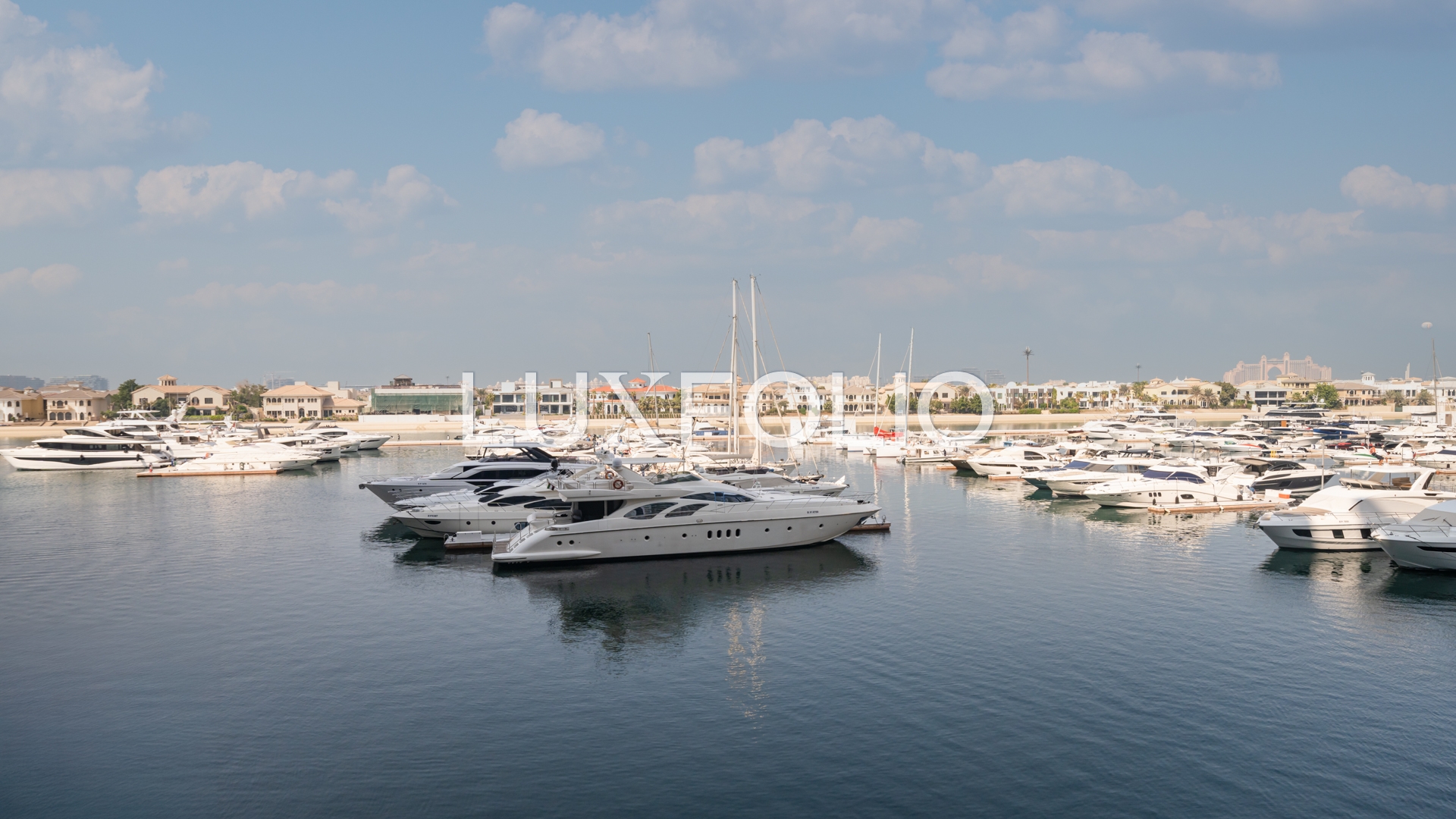 Fully Upgraded 3-Bedroom | Sea & Atlantis Views | Designer Finishes