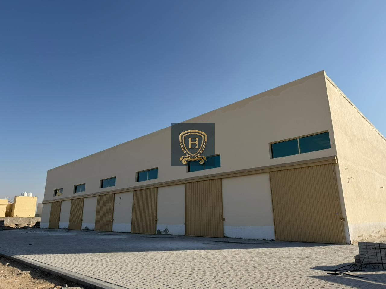 For Rent | 6 Industrial Warehouses in Al Jurf – Ajman An excellent opportunity for industrial and commercial businesses Modern warehouses located