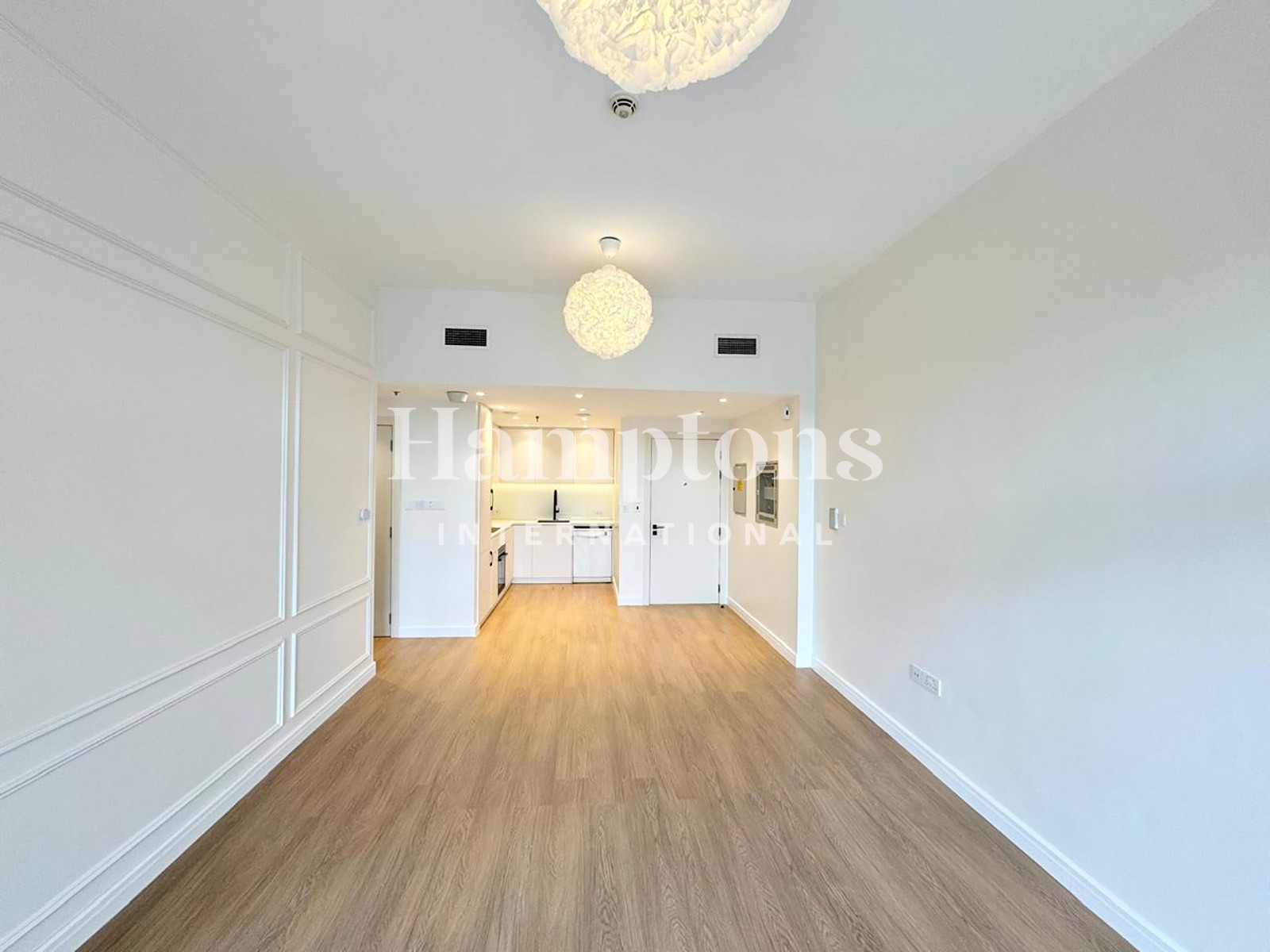 Fully Upgraded | Large Layout | Vacant
