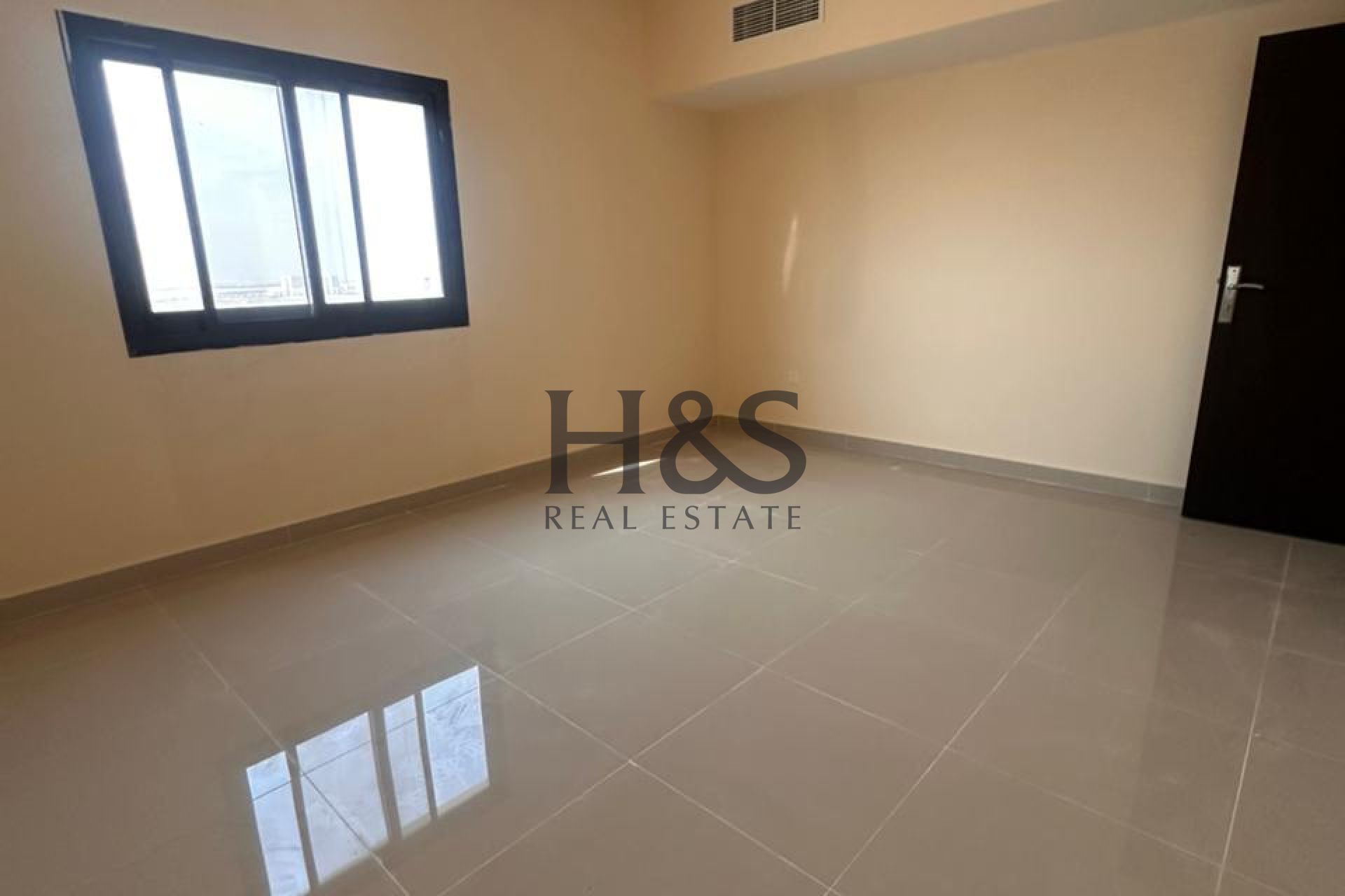 Well-Planned 1BR | Open Outlook | Closed Kitchen Layout