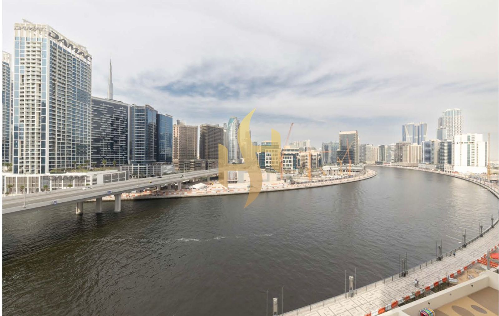 FULLY FURNISHED // CANAL AND BURJ KHALIFA VIEW