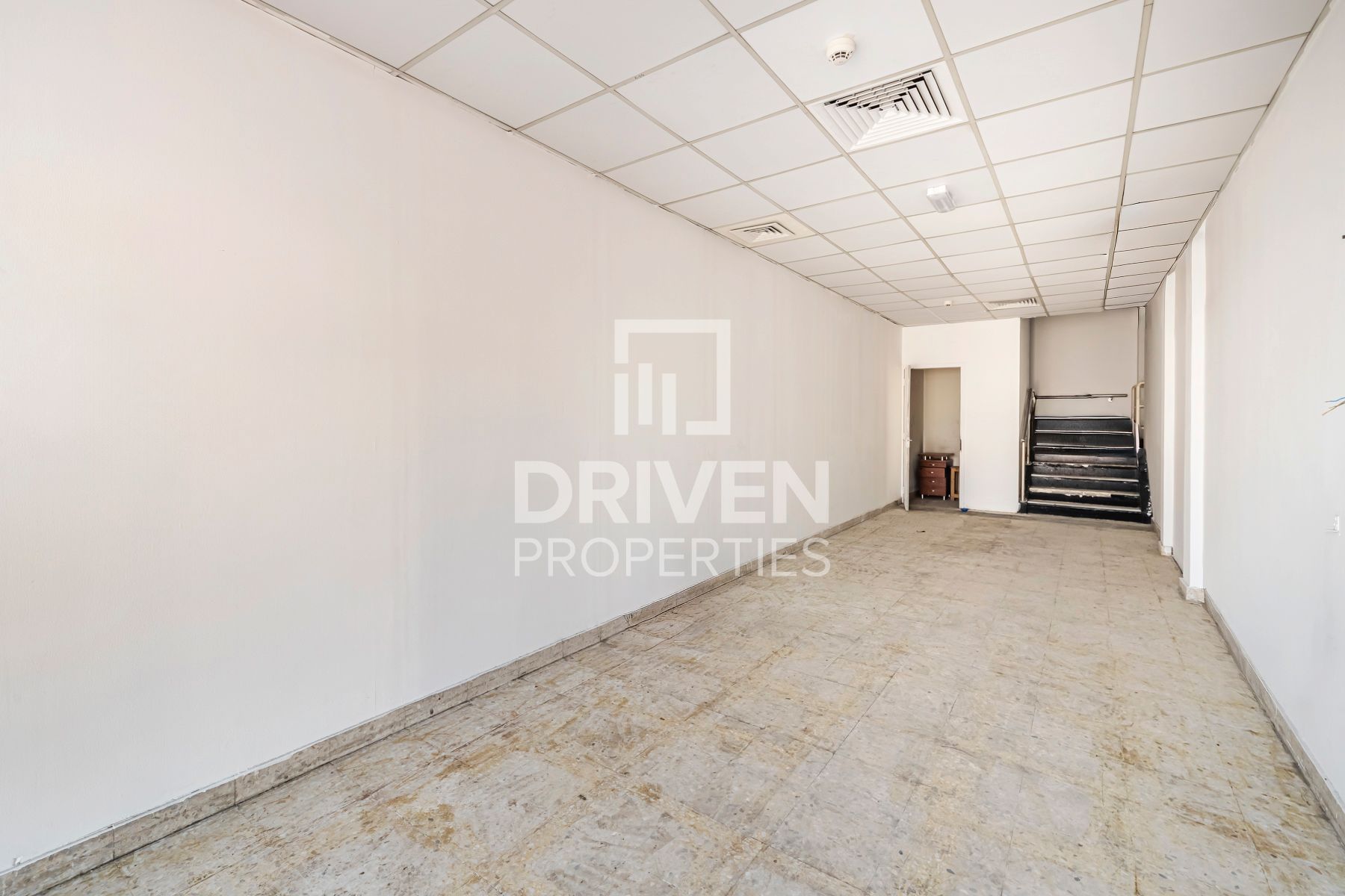 Retail shop and showroom | Full Building