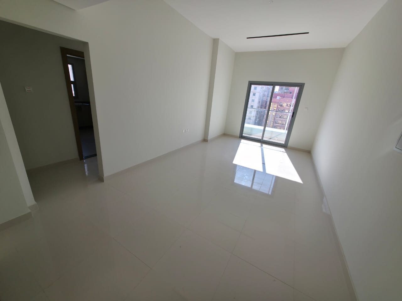 First occupancy, very affordable and upscale, large spaces, family-friendly building, close to all services.