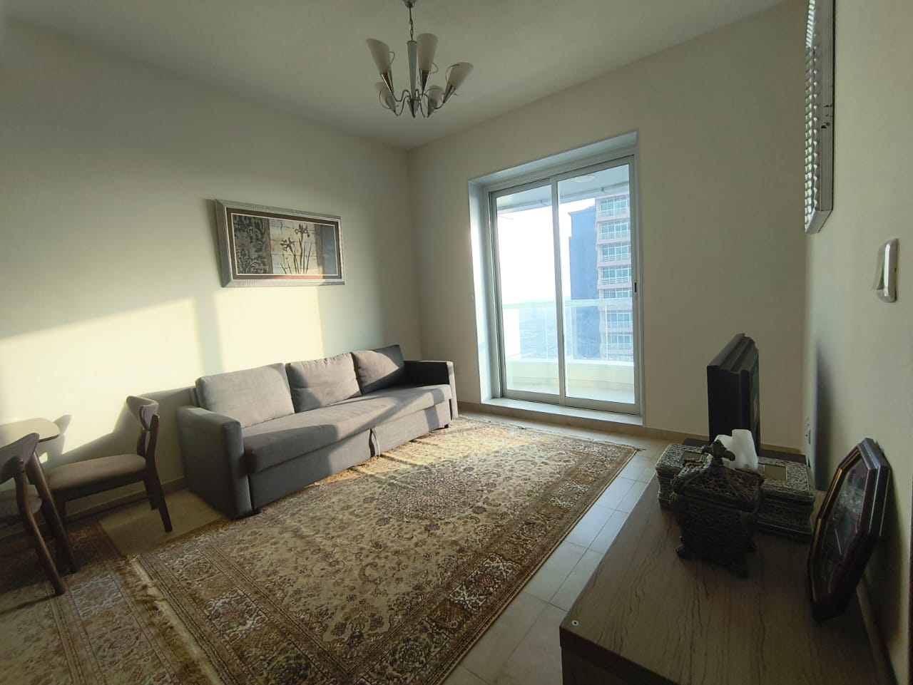 UNFURNISHED I PERFECT QUALITY