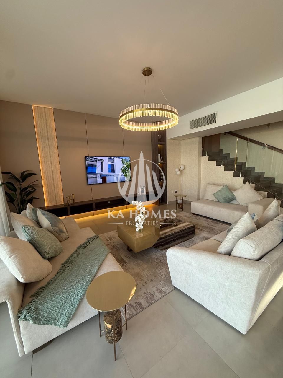 Pay 45% within 4 months and receive the villa, with the remainder payable in installments over 3 years