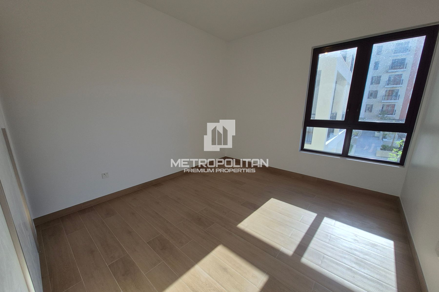 Brand New | Sea and Burj Khalifa View | Low Floor