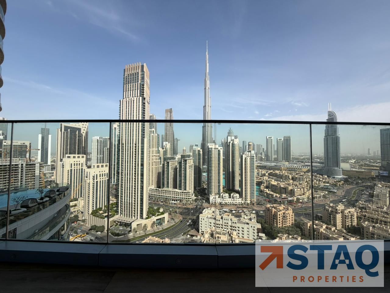 BURJ KHALIFA VIEW | BRAND NEW | SPACIOUS