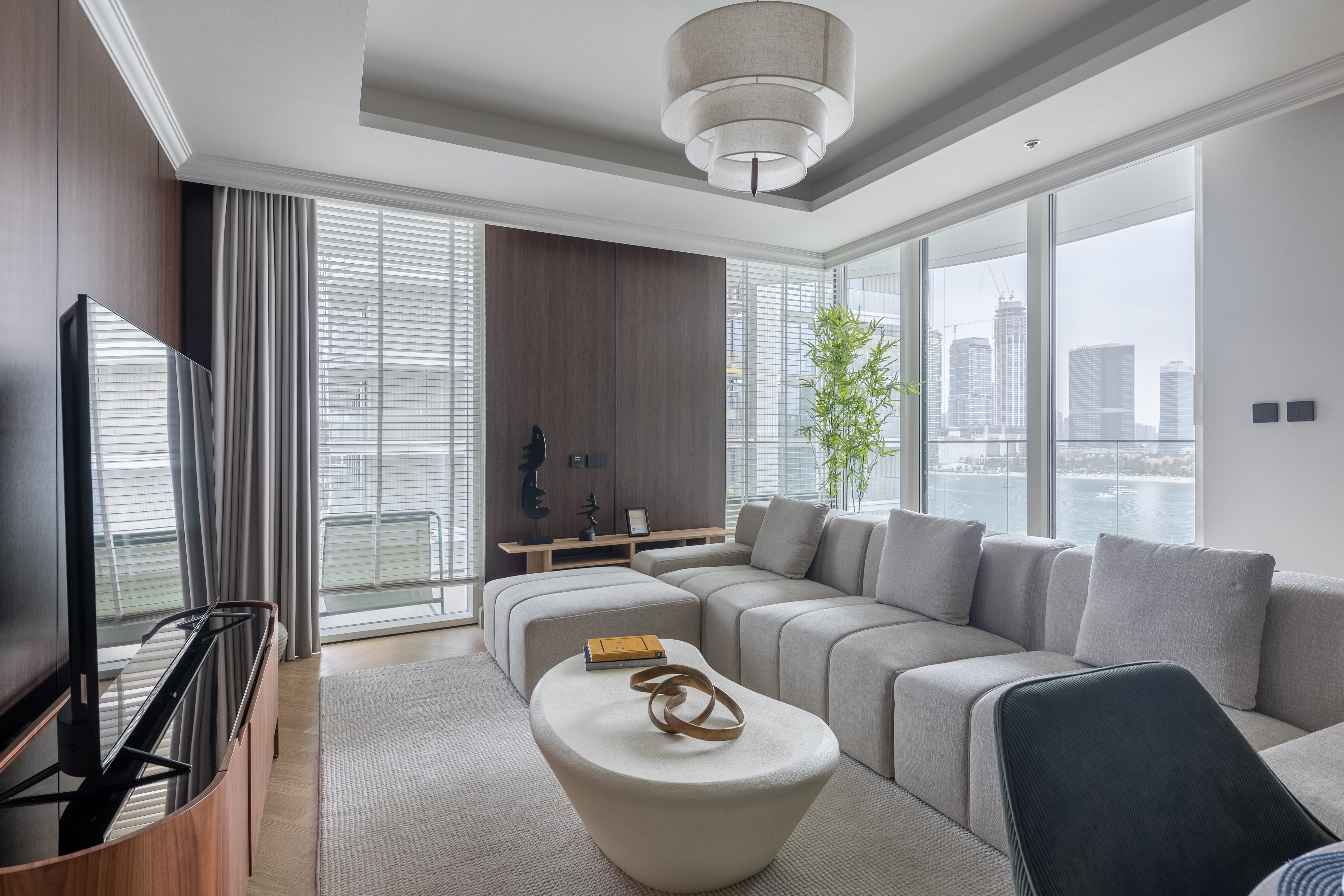 Spacious layout | Sea views | Prime Emaar Beachfront location