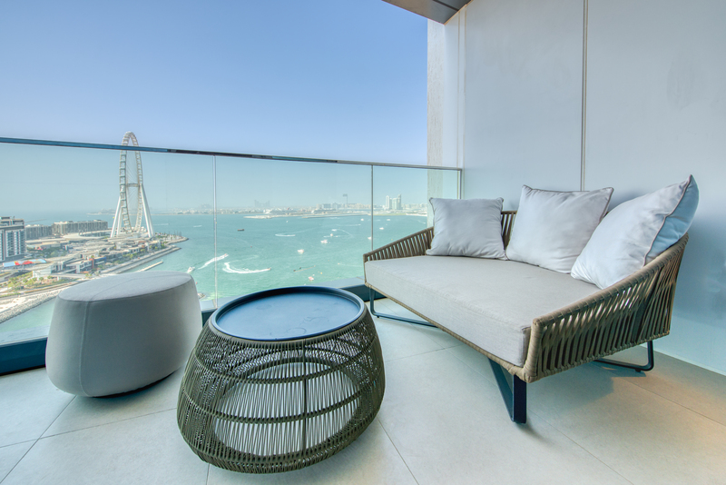 Elegant 2 BR Sea Views Furnished Bills Included