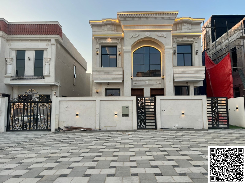 Classic villa in Al Helio 1 area, Ajman. Excellent location on a main street. Two floors and a roof. Price includes registration fees. Land area: 3014
