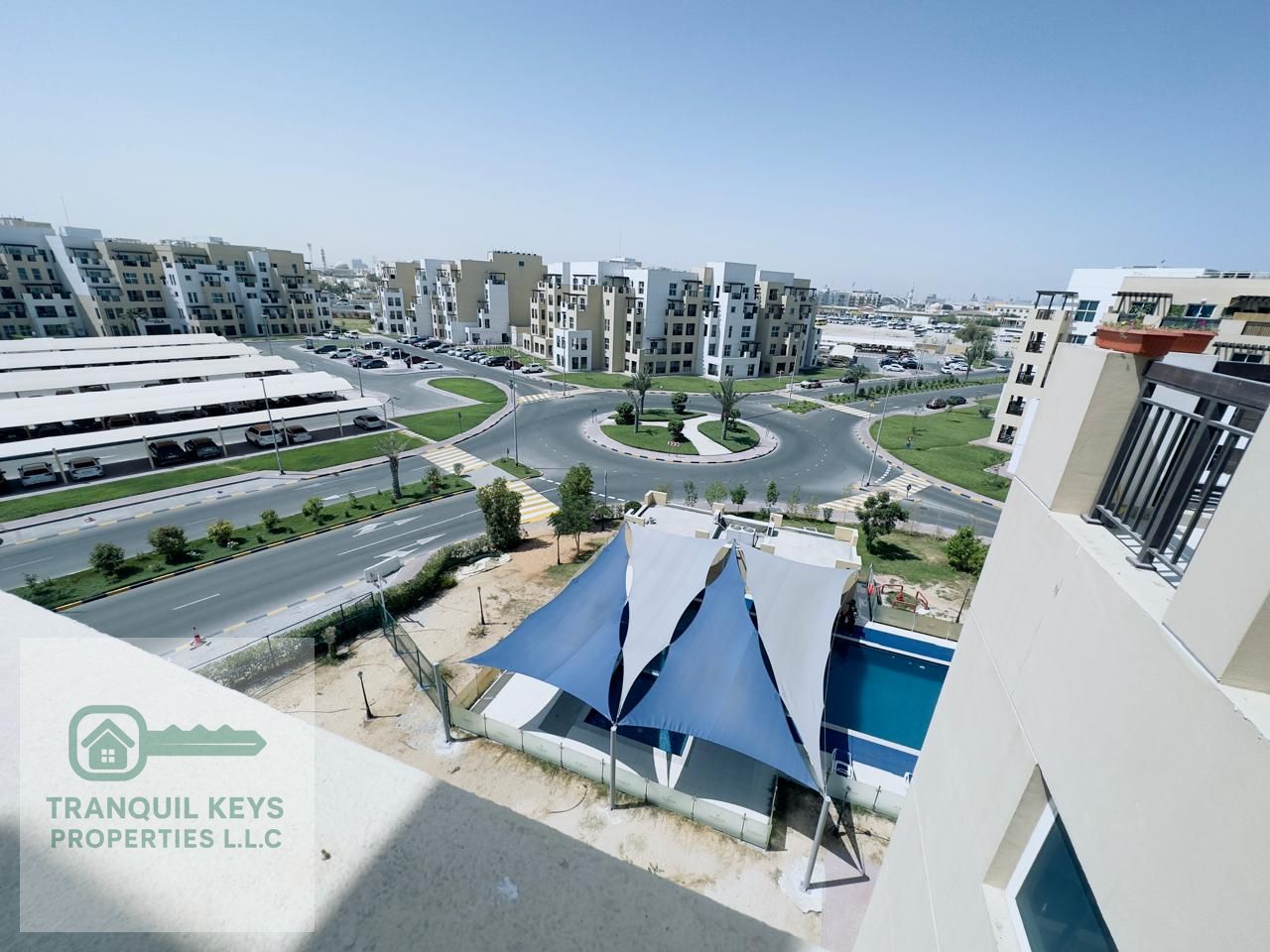 7500d monthly Luxury Furnished Apartment + Dewa + Wi-Fi + Gas Included