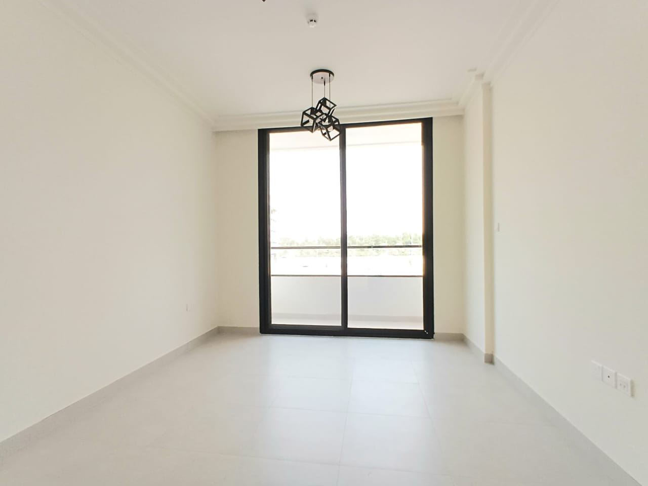 Lxury and brand new apartment with balcony with master room prim location sharja Al jada out sid