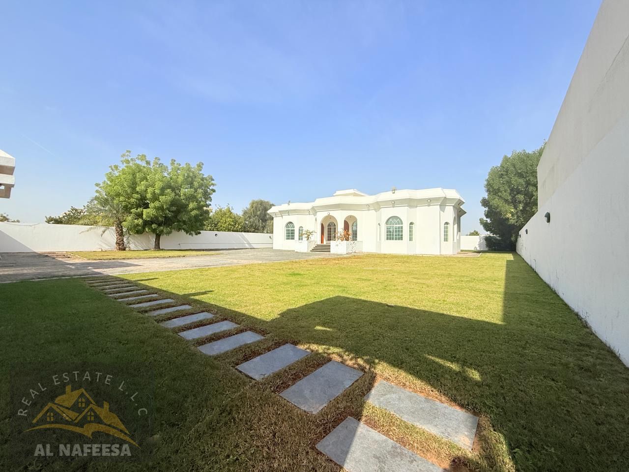Independent Single Storey 4BR Villa | Huge Outdoor Space | Mizhar 1