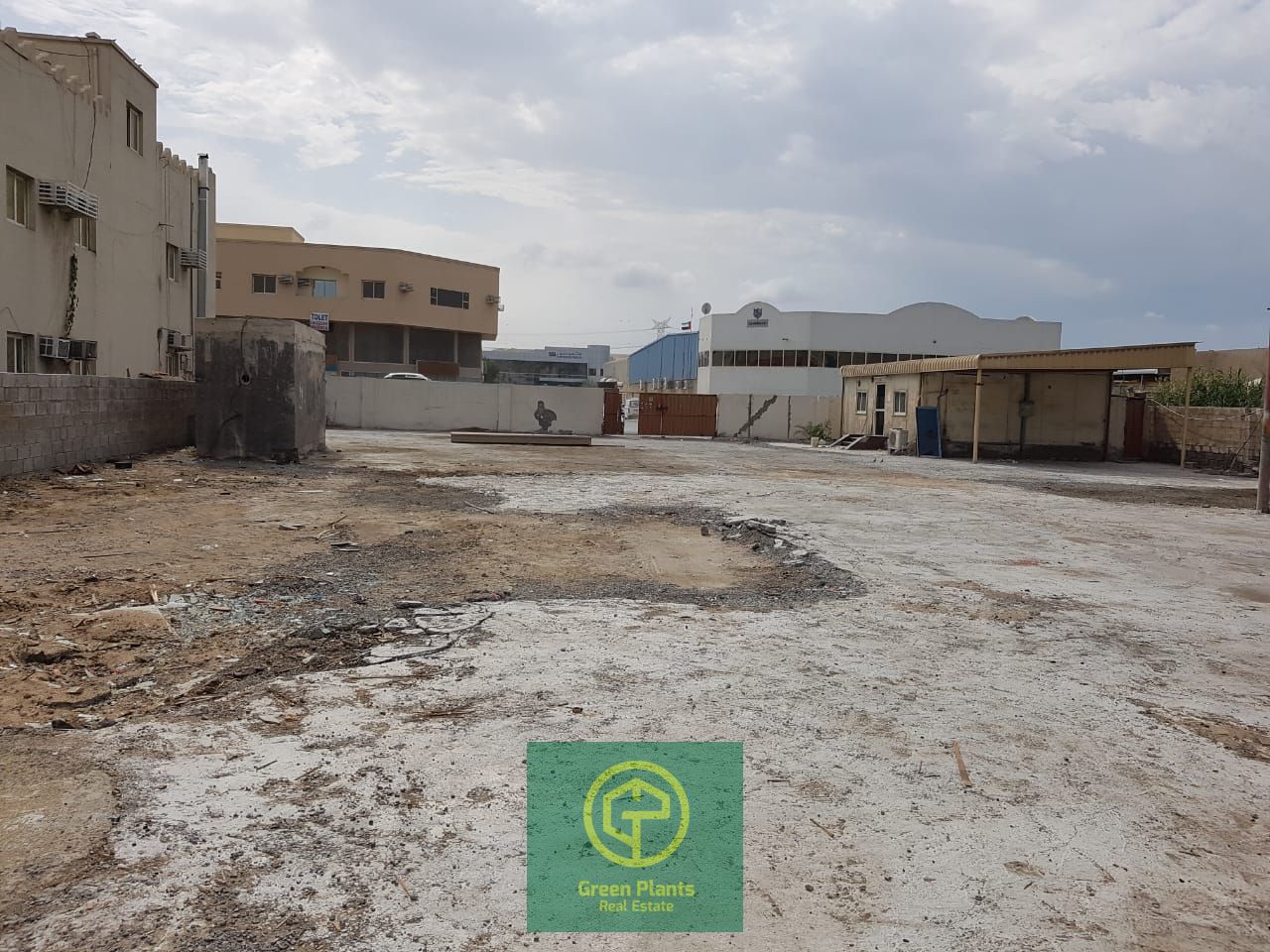 Ras Al Khor 18,000 sq. Ft open yard with built-in open shed, washroom and pantry