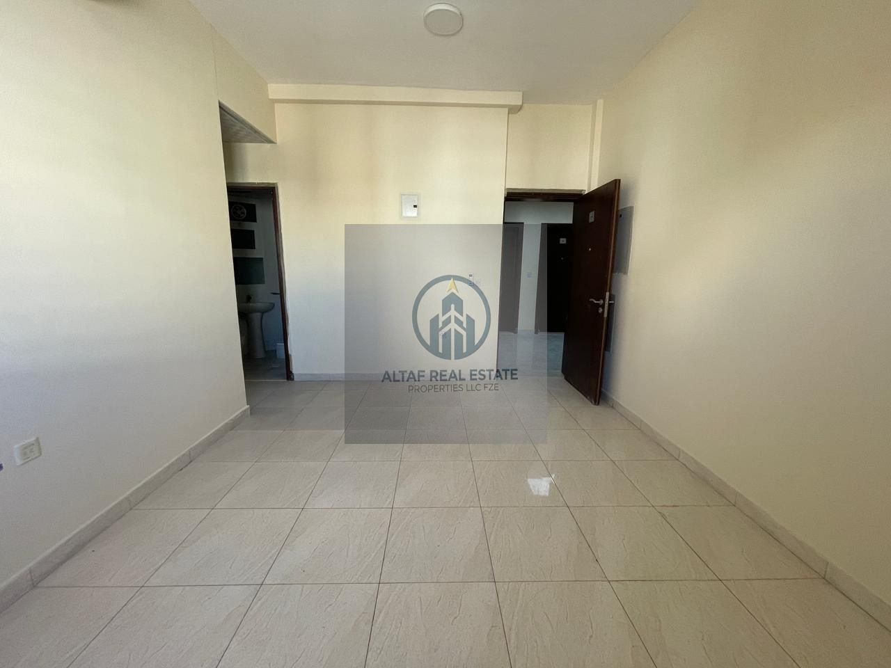 SPECIOUS 1BHK APARTMENT WITH SPLIT AC IN JUST 27K NEAR NABBA NESTO