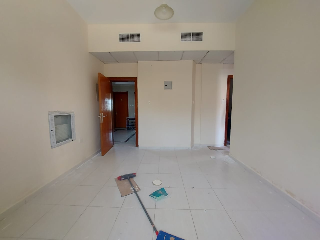 No Deposit Ready to move big size 1BHK family building near park