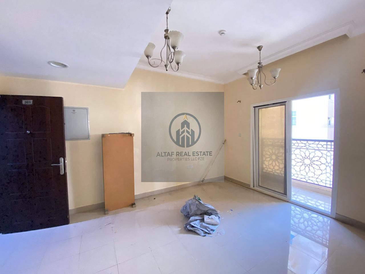 1BHK APARTMENT WITH BALCONY NEAR PARK IN JUST 30K