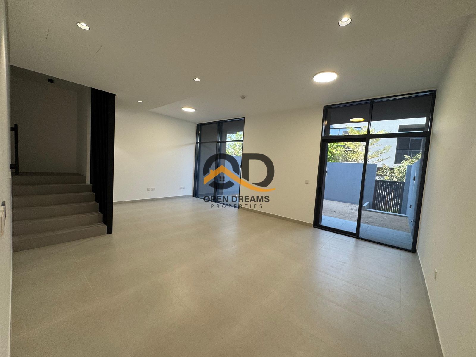 Brand New/4BR Townhouse With Maidroom