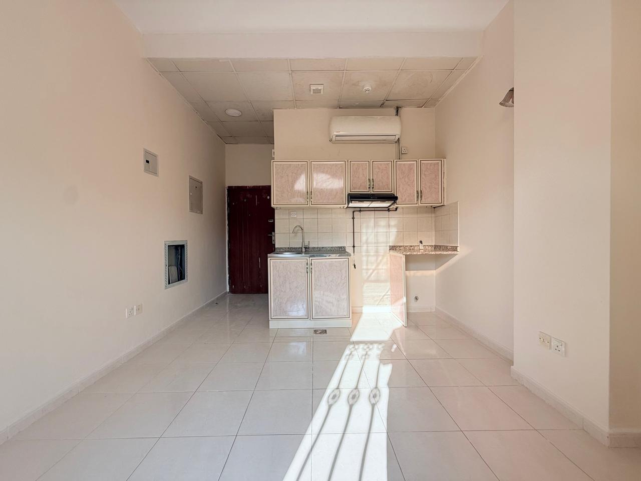 VERY SPACIOUS AND LUXURY STODIO READY TO MOVE APARTMENT ON RODE BULDING NEAR TO GALAXY SUPER MARKET