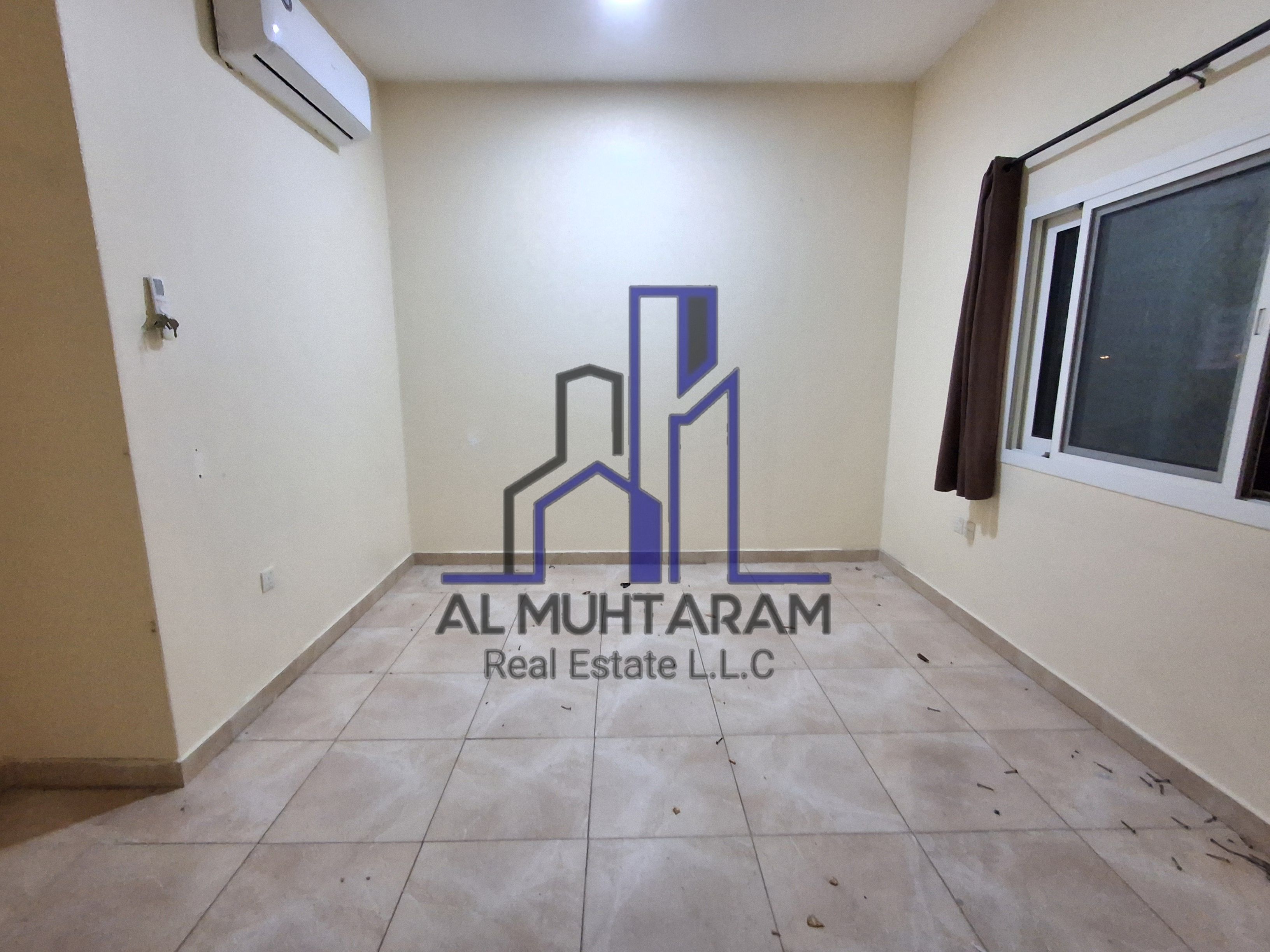Luxurious 1bhk for Asian family!!2 washroom!!Balcony!!Covered parking