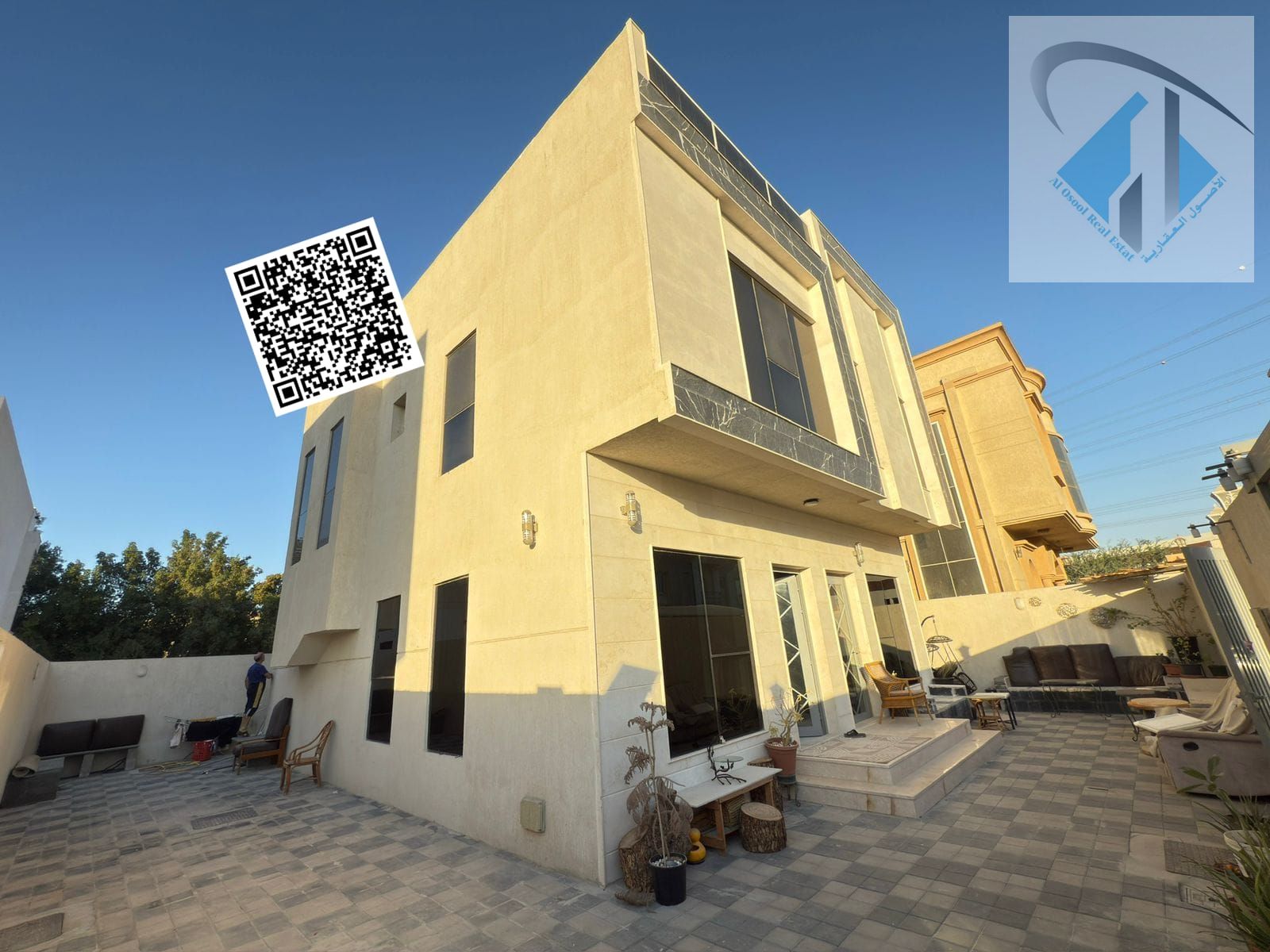 Villa for sale, including electricity, water, and air conditioning, at an amazing price opposite a mosque.