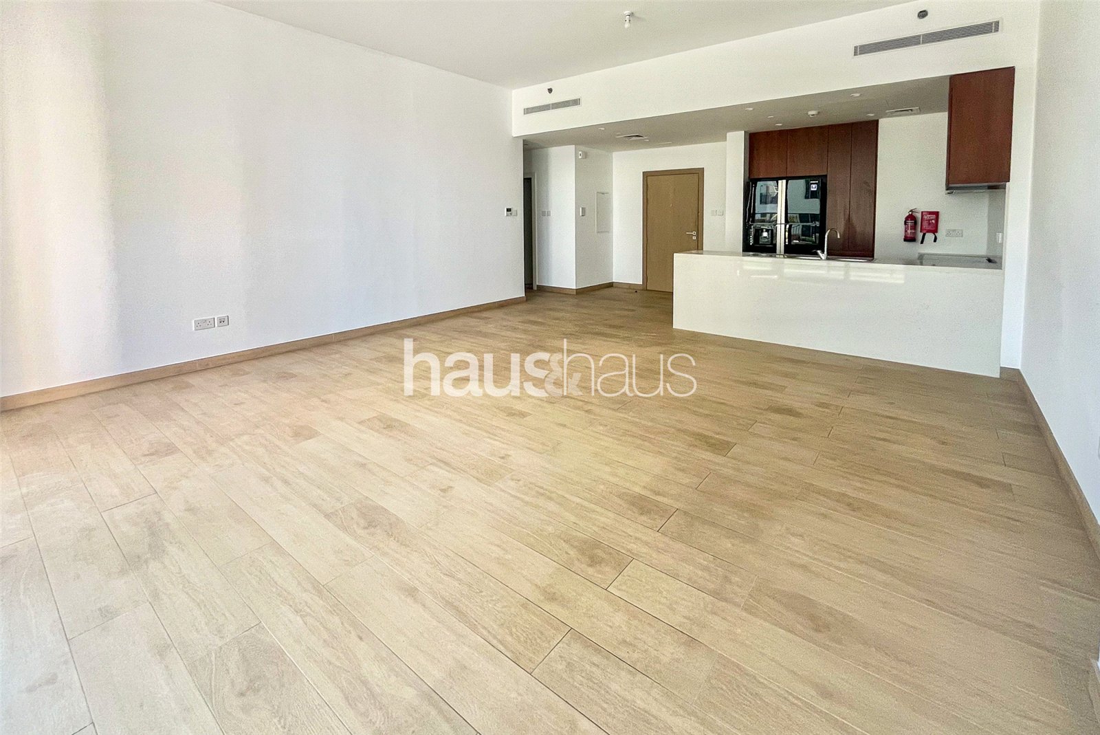 Large Layout | Bright Throughout | Vacant
