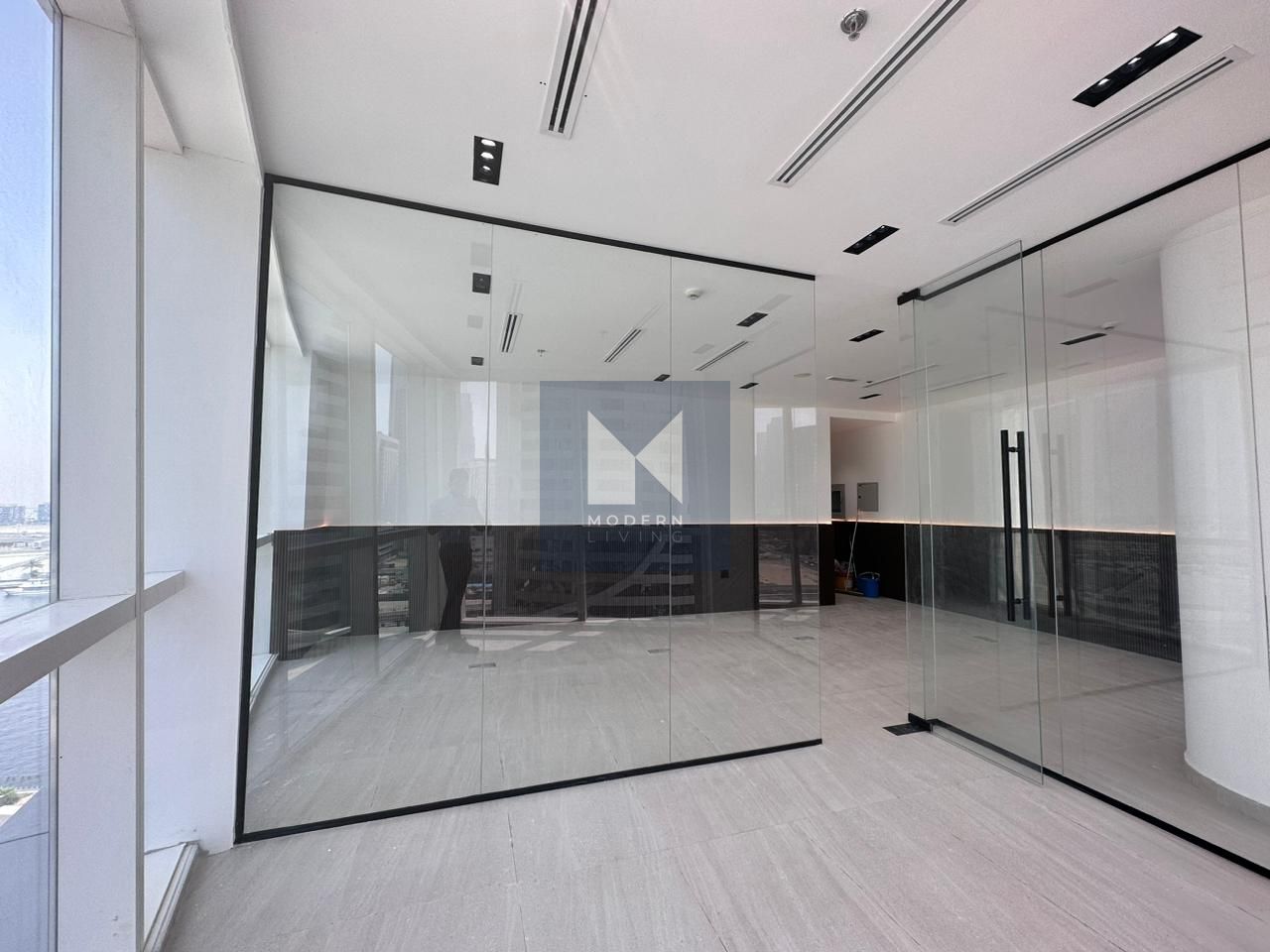 Corner Office | Fitted | Vacant | with Parking