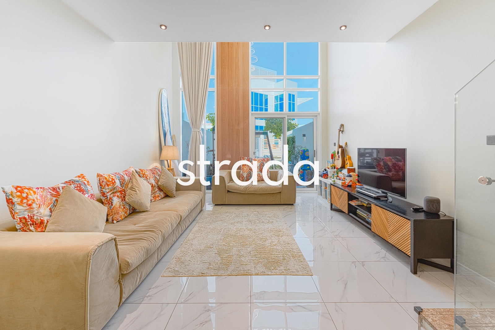 Exclusive | VOT | Spacious Bright