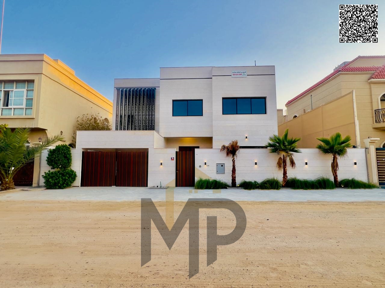 Freehold Al Rawda villa with private pool, directly in front of the mosque, including electricity and water