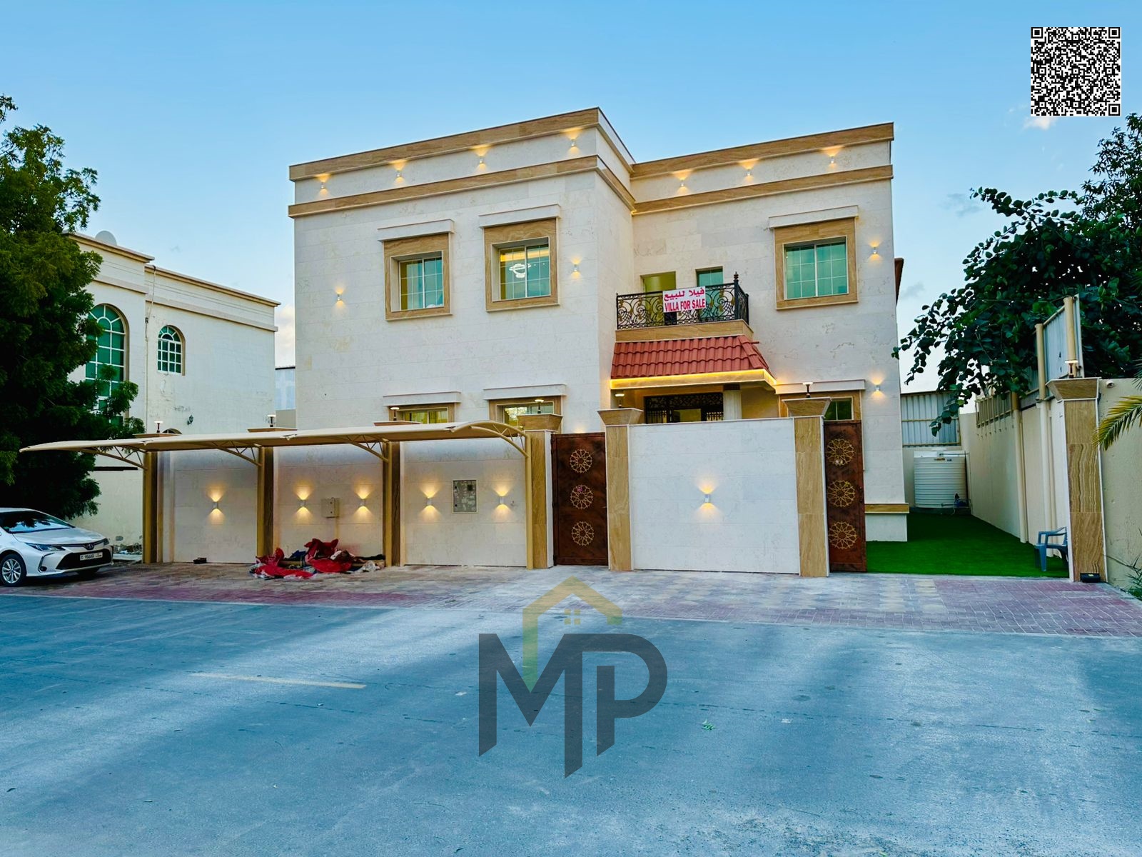 For sale, a luxury villa with modern finishing, ready to move in, fully including electricity, water, and air conditioning. A special opportunity not