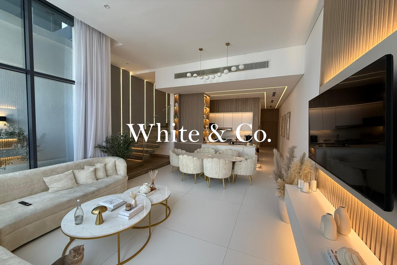 MODERN | FURNISHED | ROOFTOP POOL | MAIDS