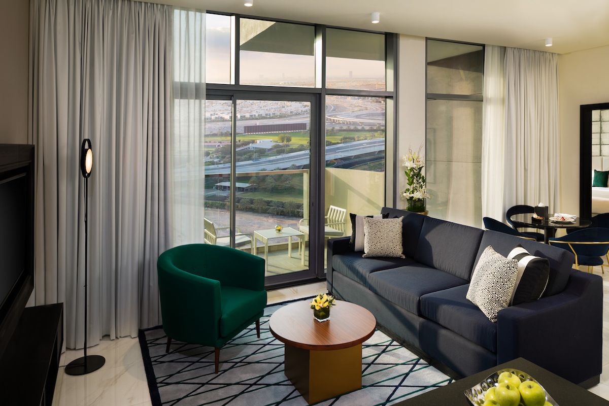 Serviced | Fully Furnished | Multiple Cheques