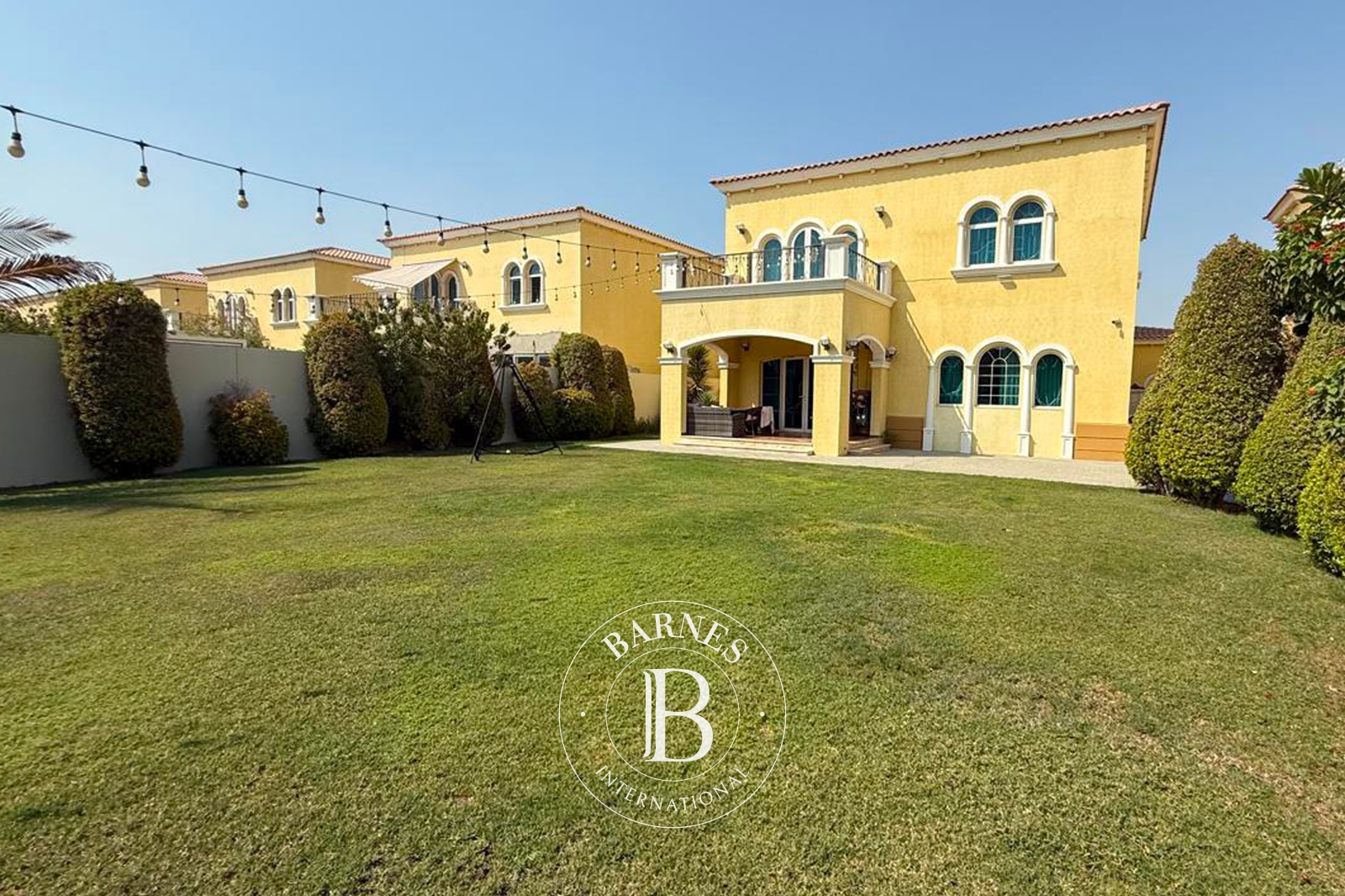 Exceptional Private Garden | Single Row | Large