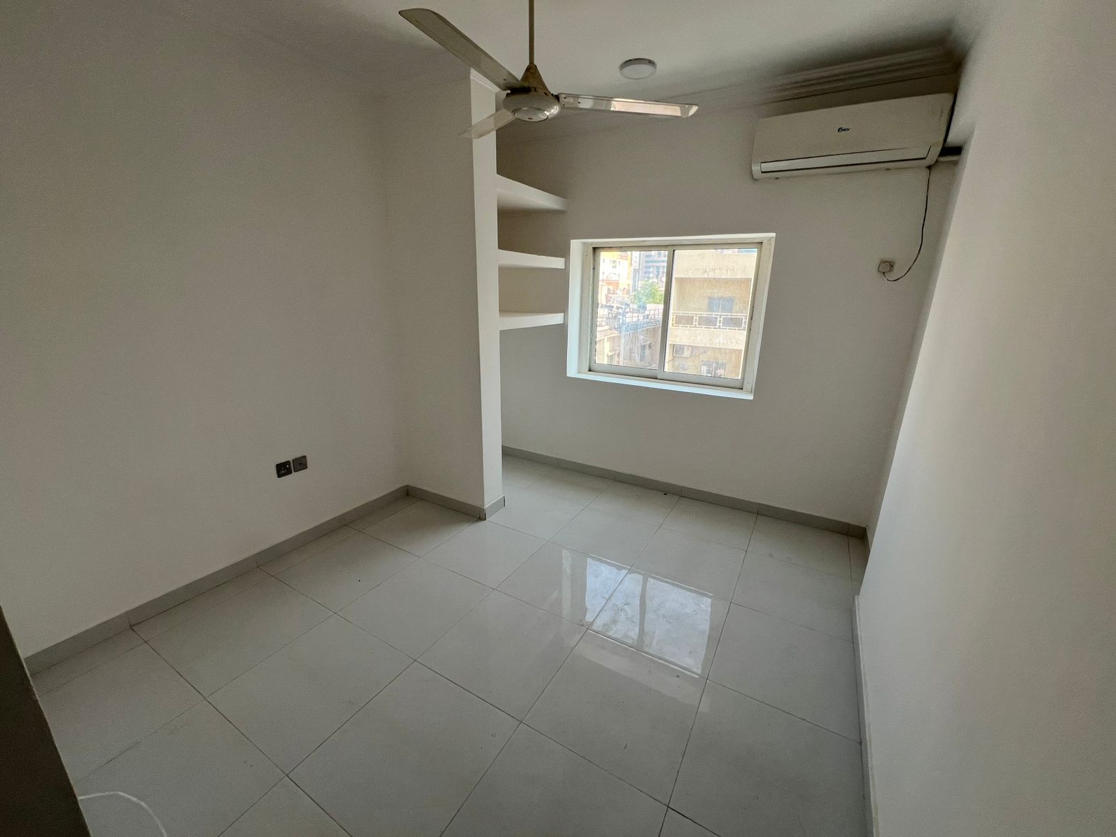 Beautiful studios, first occupancy, new building, separate kitchen, split AC, prime location near the Corniche