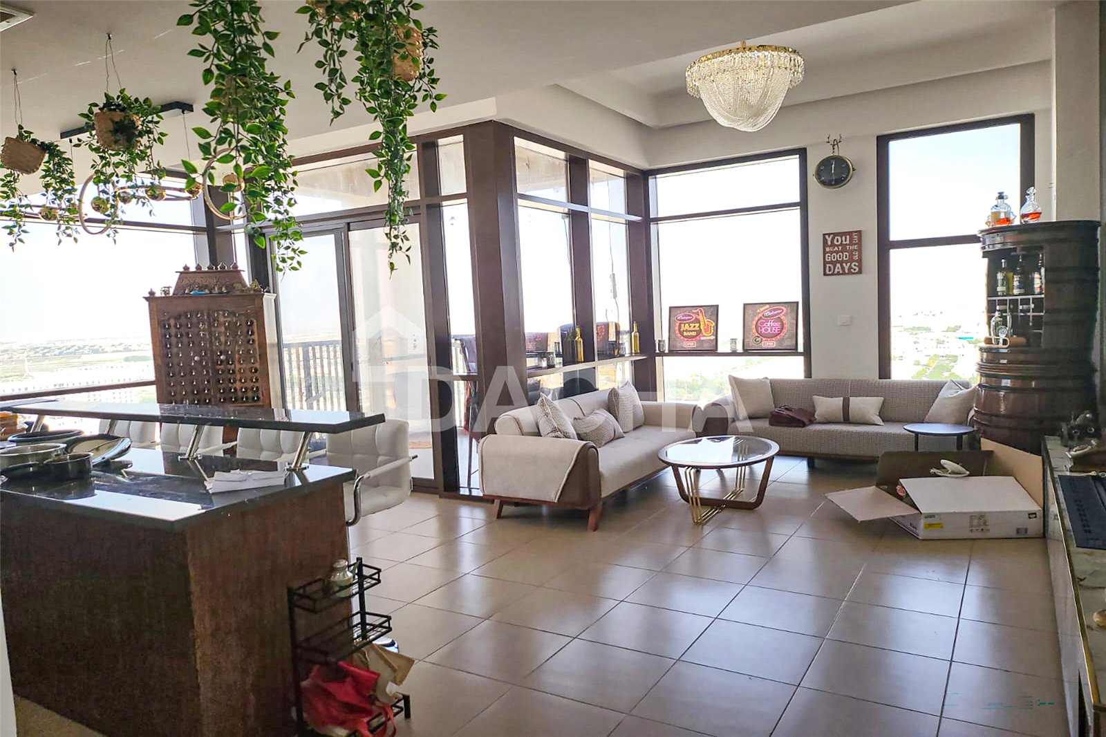 Fully Furnished | Upgraded | Park Access