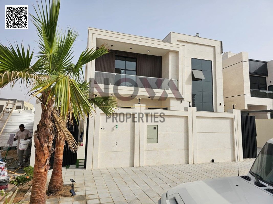 Luxury 5-Bedroom Villa for Sale | Al Ammarah |