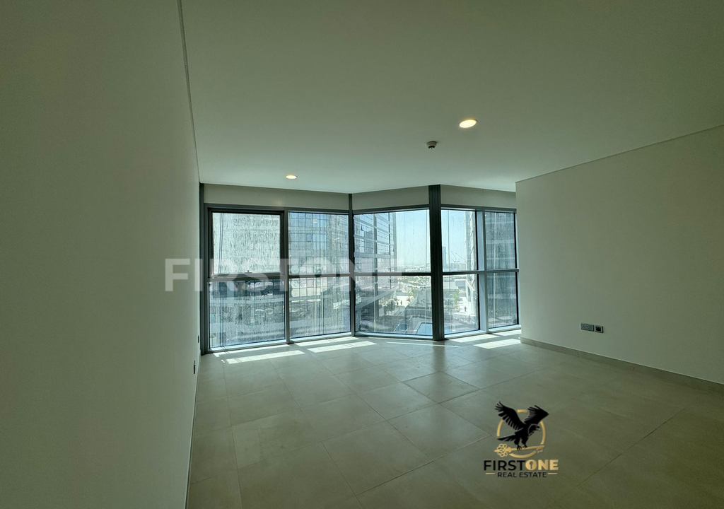 Canal View | 2 balcony | High Floor