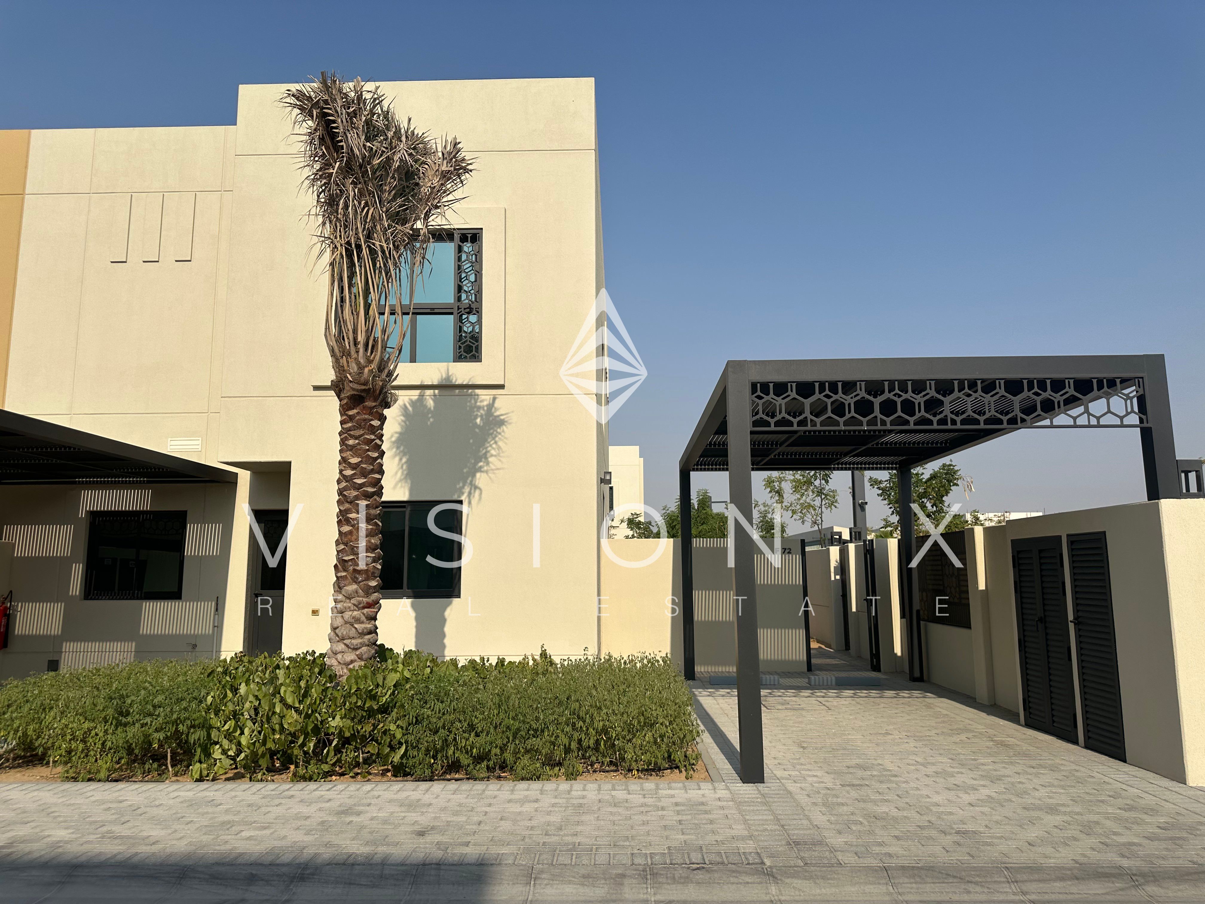 Elegant | Walkable Community | Sleek Interior