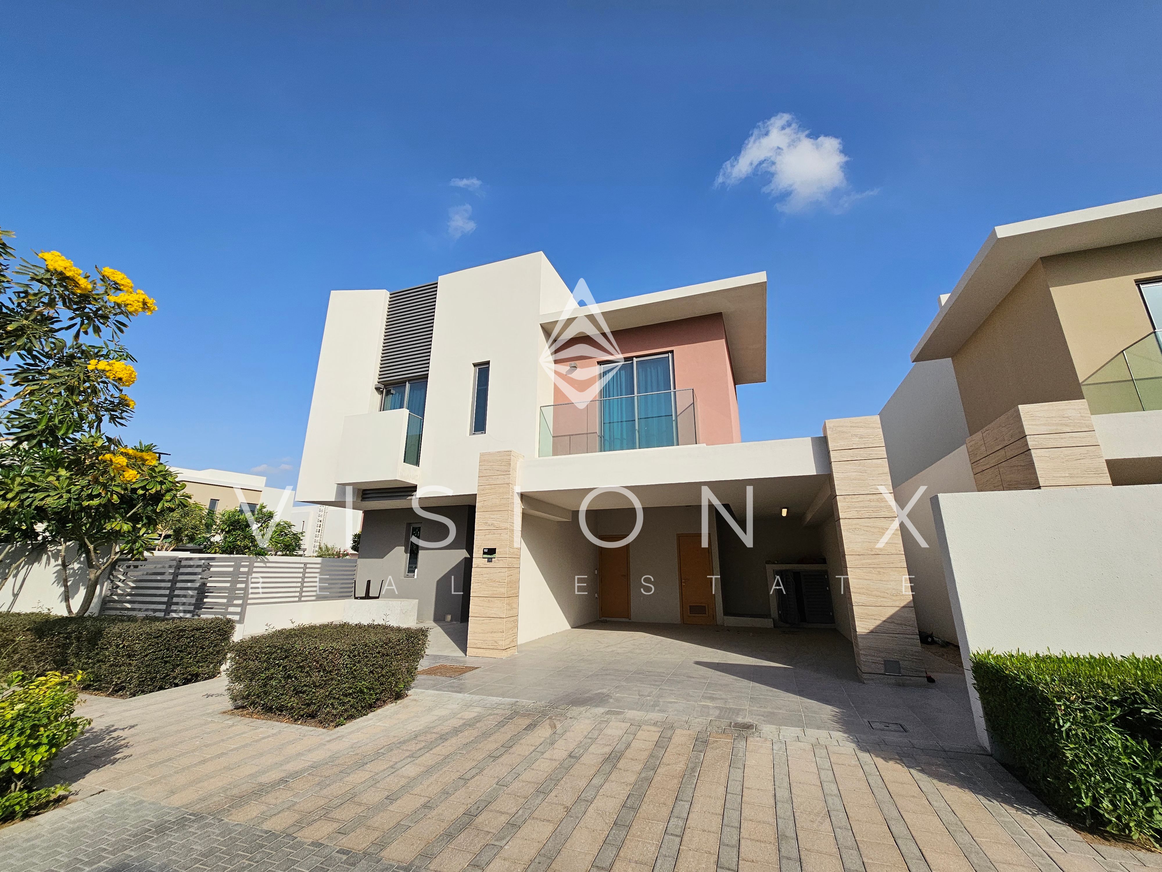 Fresh | Walkable Area | Sleek Design