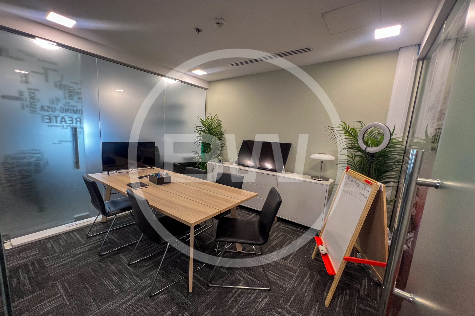 VACANT ON TRANSFER | FULLY FITTED | HIGH FLOOR