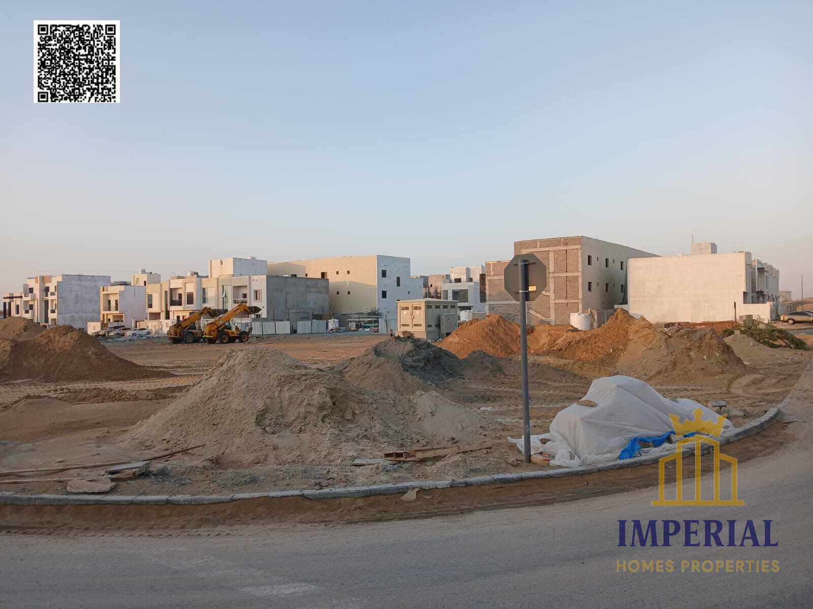 A prime investment opportunity: own a residential/commercial villa plot in a prime location within a vibrant area experiencing rapid urban development