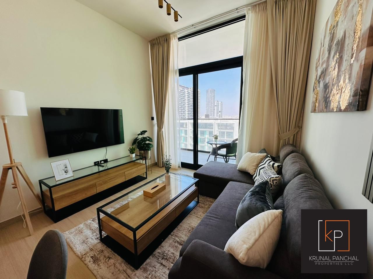FULLY FURNISHED | VACANT | HIGH FLOOR