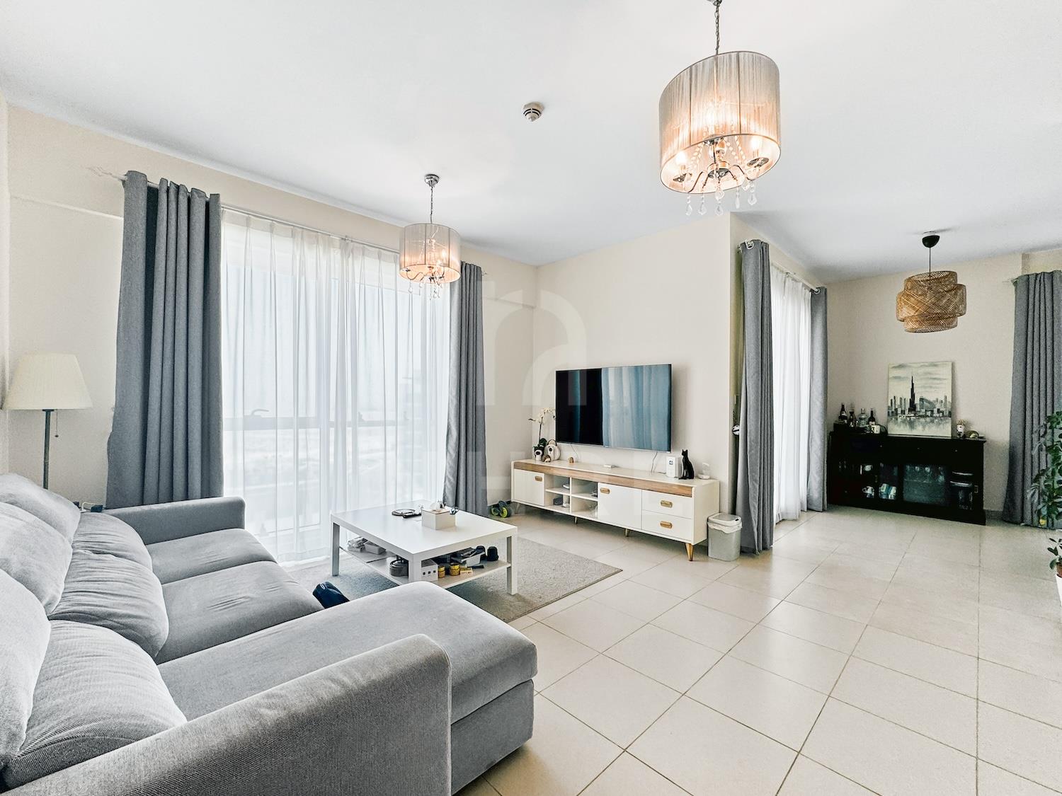 Spacious 2 Bed Fully Furnished | Well Maintained