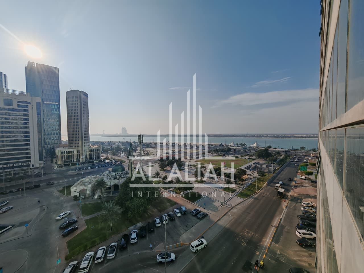 Spacious 3BHK Apartment with Maid’s Room & Parking | Sea View