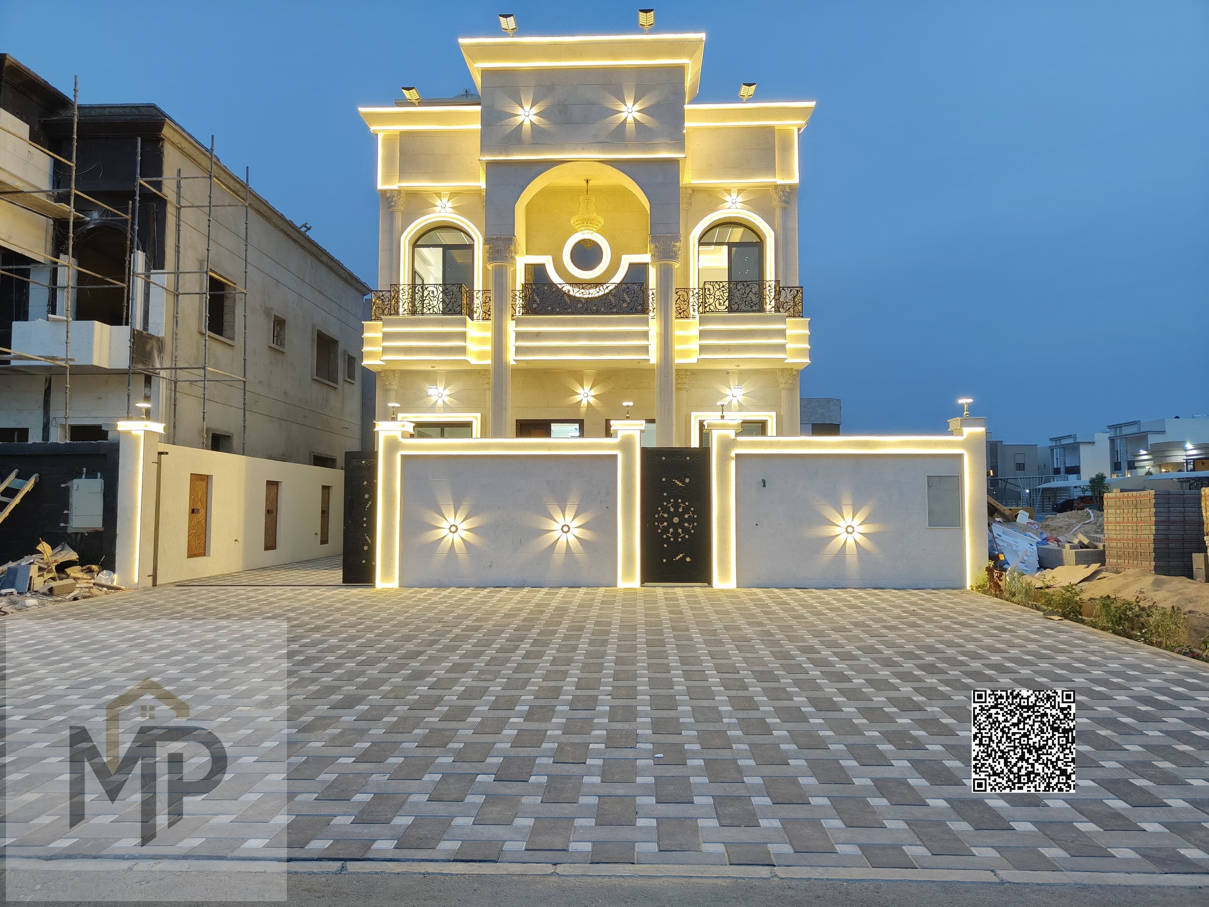 Villa with all registration and ownership fees included, on the main street, ready to move in, in one of the most prestigious areas of Ajman.