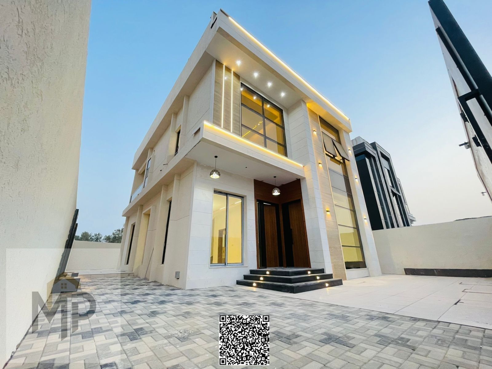 For sale: Luxury two-story villa with a roof terrace, strategically located in Ajman, near Sheikh Mohammed Bin Zayed Road. Freehold ownership for life