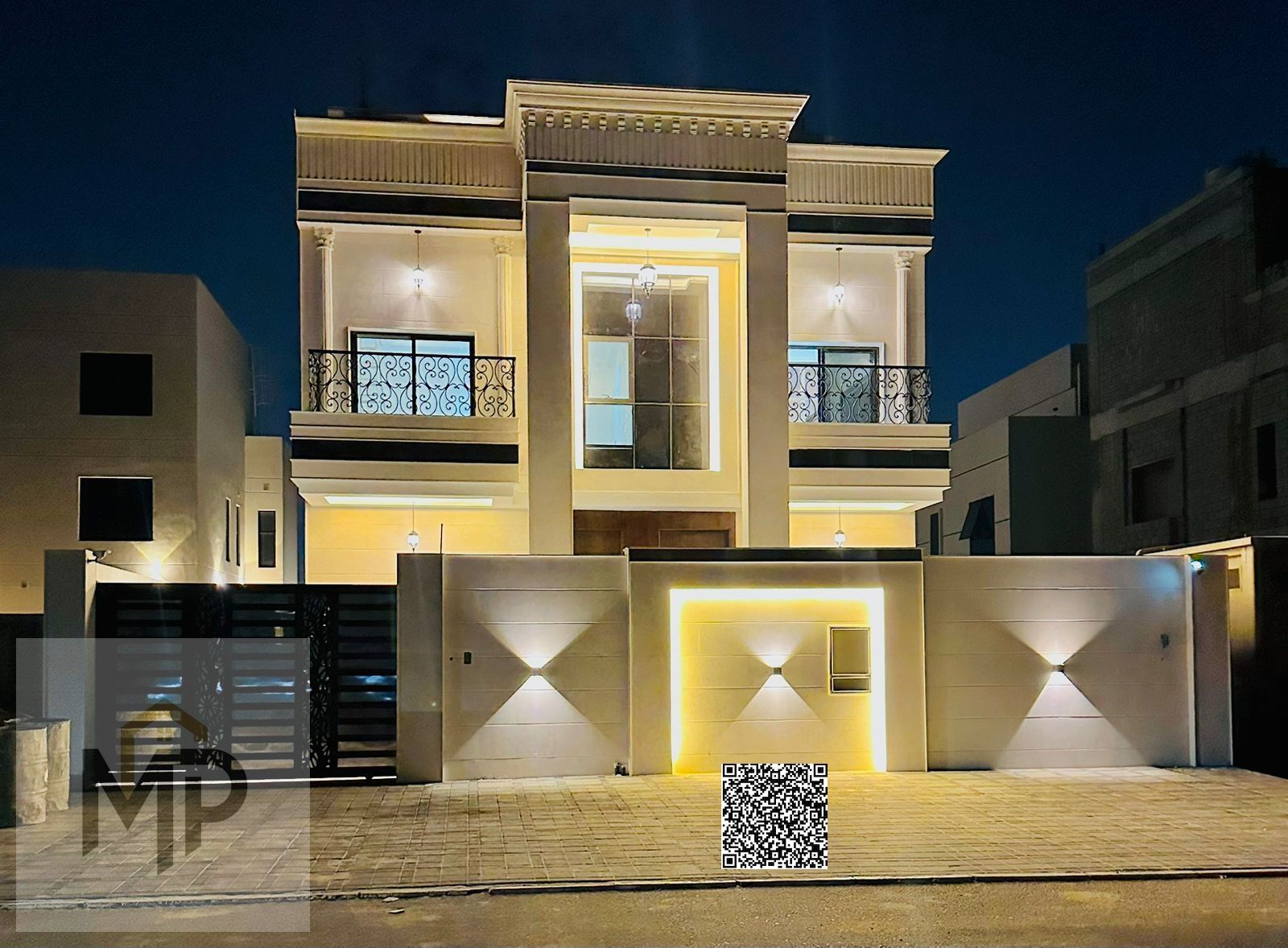 "Luxury classic villa in Al-Haliou 2 for sale, including water and electricity -