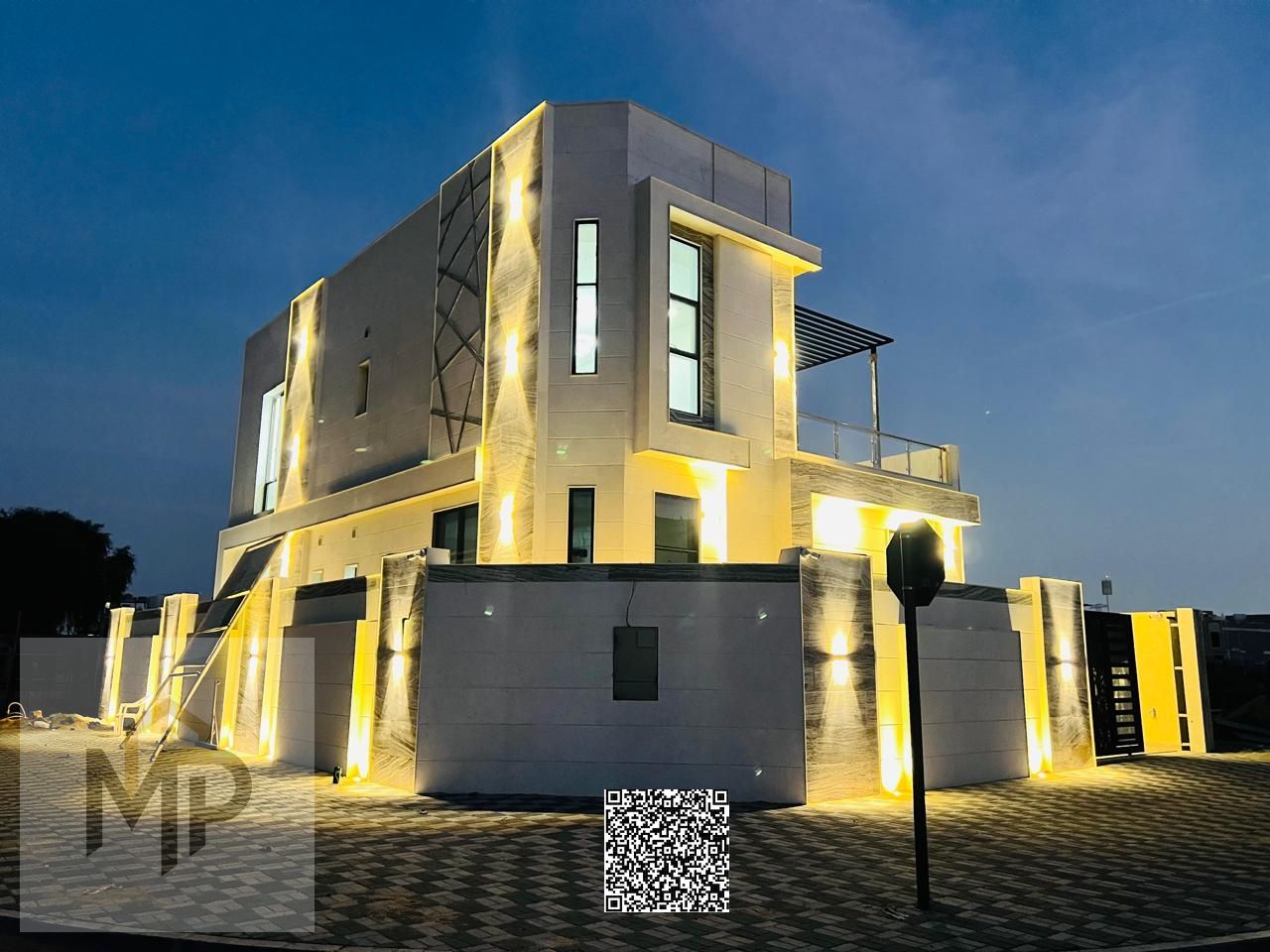 Luxury villa in Al-Haliyo 2 - Prime corner plot on two streets with an elegant design and price includes registration
