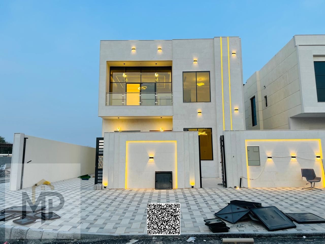 A villa at an affordable price, including registration fees, in one of Ajman's most prestigious areas. Freehold ownership for all nationalities.